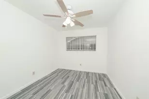 11614 Sandrock Dr, Houston, TX 77048 - Photo 13