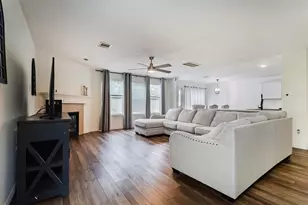 10806 Tallow Briar Ln, Houston, TX 77075 - Photo 1