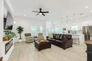 2527 Turberry Dr, West Columbia, TX 77486 - Photo 3