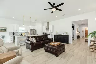 2527 Turberry Dr, West Columbia, TX 77486 - Photo 13