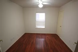 19055 Village Maple Ct, Houston, TX 77084 - Photo 3