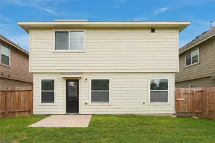 11966 Munich Dr, Houston, TX 77044 - Photo 3