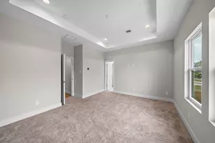 8120 Esther Acres Ln, Houston, TX 77088 - Photo 19