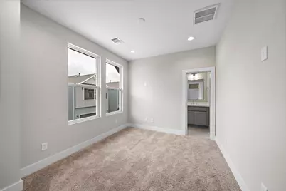 8120 Esther Acres Lane, Houston, TX 77088 - Photo 11