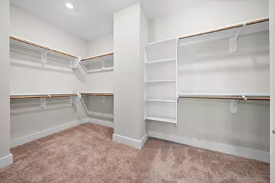 8120 Esther Acres Lane, Houston, TX 77088 - Photo 15