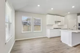 217 Raine Mnr Ct, Montgomery, TX 77316 - Photo 3