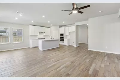 217 Raine Manor Court, Montgomery, TX 77316 - Photo 5