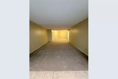 5050 Ambassador Way #305, Houston, TX 77056 - Photo 9