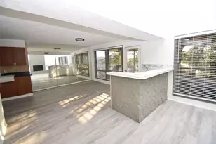 82 Harbor Ln, Kemah, TX 77565 - Photo 5