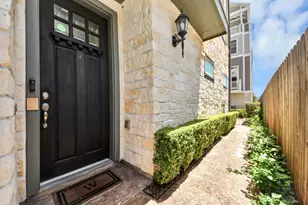 923 Byrne St, Houston, TX 77009 - Photo 3