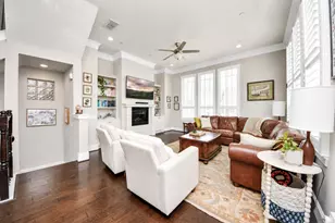 923 Byrne St, Houston, TX 77009 - Photo 1
