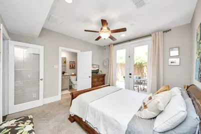 923 Byrne Street, Houston, TX 77009 - Photo 7