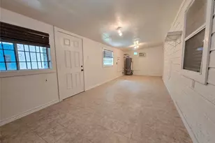 9621 Sweetwater Ln, Houston, TX 77037 - Photo 9