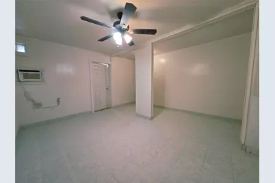 9621 Sweetwater Lane, Houston, TX 77037 - Photo 11