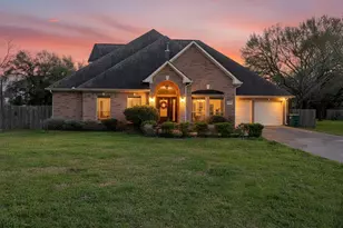 1117 Mesa Verde Dr, Missouri City, TX 77489 - Photo 1