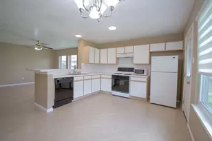 16123 Canaridge Dr, Houston, TX 77053 - Photo 11