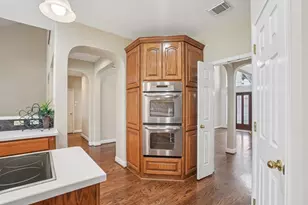 19 Rivercoach Ln, Sugar Land, TX 77479 - Photo 11