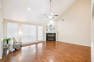 19 Rivercoach Ln, Sugar Land, TX 77479 - Photo 17