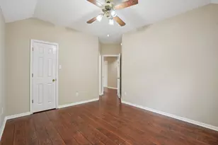 19 Rivercoach Ln, Sugar Land, TX 77479 - Photo 37
