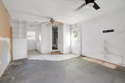 2320 Westward Avenue, La Marque, TX 77568 - Photo 3