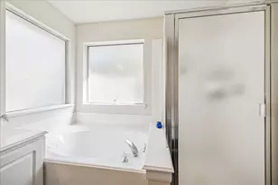 13038 Bramford Point Ln, Houston, TX 77070 - Photo 17