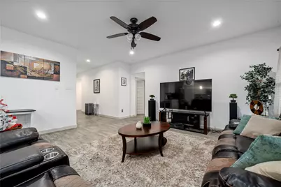6903 Amber Cliff Lane, Richmond, TX 77469 - Photo 9