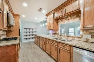 5111 Regal Pine Way, Friendswood, TX 77546 - Photo 5