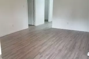 5209 Tarawa Rd, Houston, TX 77033 - Photo 7