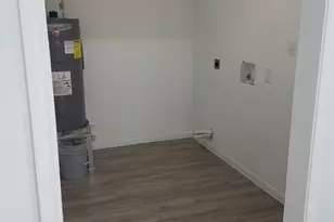 5209 Tarawa Rd, Houston, TX 77033 - Photo 15