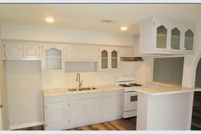 1109 N Avenue N, Freeport, TX 77541 - Photo 3