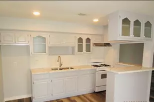 1109 North Ave N, Freeport, TX 77541 - Photo 3