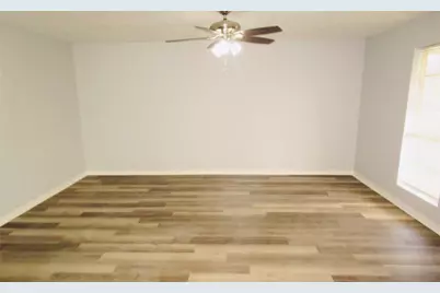 1109 N Avenue N, Freeport, TX 77541 - Photo 5
