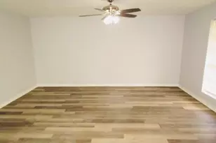 1109 North Ave N, Freeport, TX 77541 - Photo 5