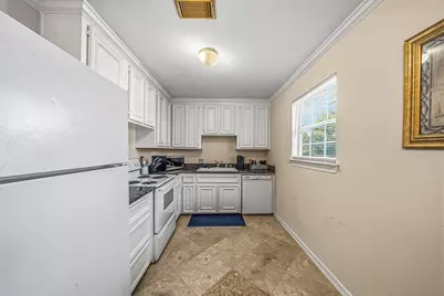 4401 Holt Street, Bellaire, TX 77401 - Photo 39
