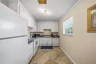 4401 Holt St, Bellaire, TX 77401 - Photo 39
