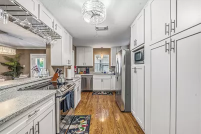 4401 Holt Street, Bellaire, TX 77401 - Photo 9