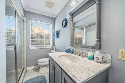 4401 Holt Street, Bellaire, TX 77401 - Photo 17