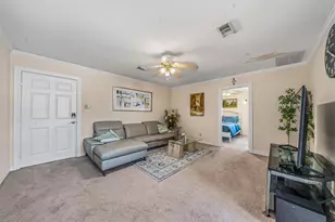 4401 Holt St, Bellaire, TX 77401 - Photo 37