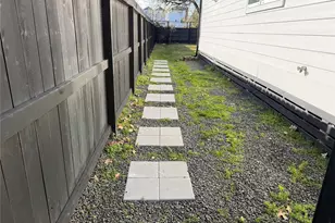 2807 Old Pecan Grove Ln, Houston, TX 77092 - Photo 25