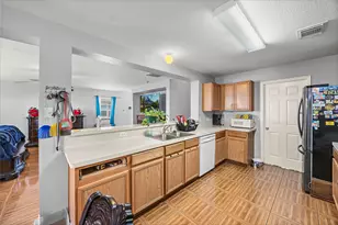 15627 Red Pine Ridge Way, Houston, TX 77049 - Photo 7