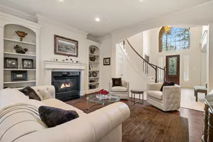 2 Lenox Hill Dr, The Woodlands, TX 77382 - Photo 13
