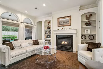 2 Lenox Hill Drive, The Woodlands, TX 77382 - Photo 11