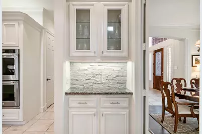 2 Lenox Hill Drive, The Woodlands, TX 77382 - Photo 23
