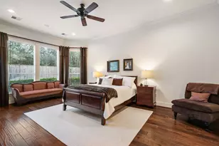 2 Lenox Hill Dr, The Woodlands, TX 77382 - Photo 25
