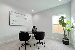 8318 Curry Rd, Houston, TX 77093 - Photo 9