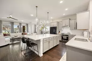 2011 Big Crk Wy, Missouri City, TX 77459 - Photo 9