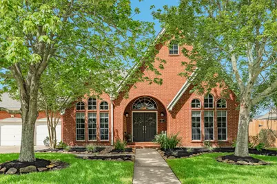 914 Oleander Street, Lake Jackson, TX 77566 - Photo 1
