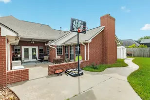 914 Oleander St, Lake Jackson, TX 77566 - Photo 31