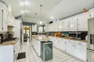 914 Oleander St, Lake Jackson, TX 77566 - Photo 15