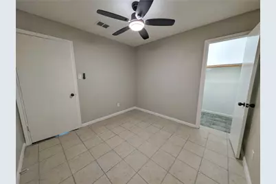 4919 Connorvale Road, Houston, TX 77039 - Photo 9